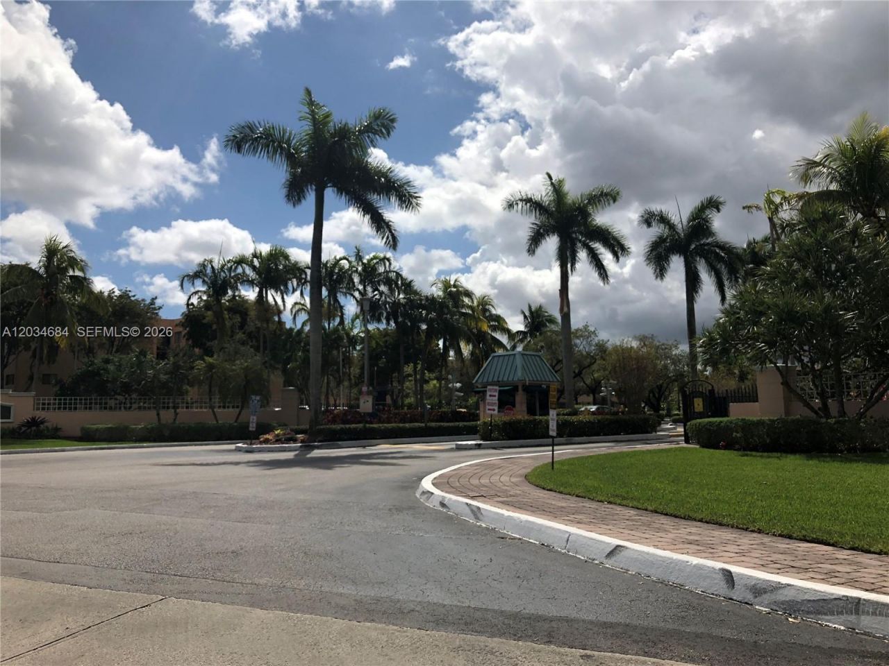 8400 SW 133rd Ave Rd , Unit 324, Miami, FL 33183 Photo