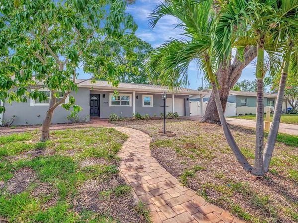 7454 LOCUST STREET NE, ST PETERSBURG, FL 33702