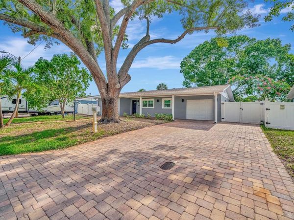 7454 LOCUST STREET NE, ST PETERSBURG, FL 33702