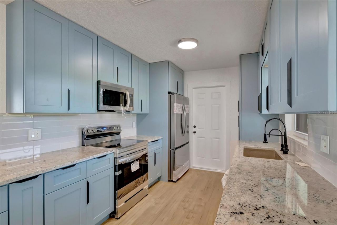 7454 Locust Street Ne, Saint Petersburg, FL 33702 Photo