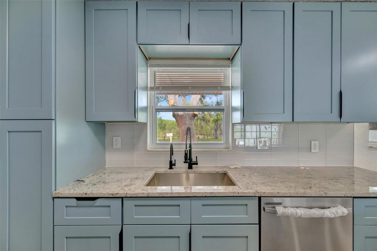 7454 Locust Street Ne, Saint Petersburg, FL 33702 Photo