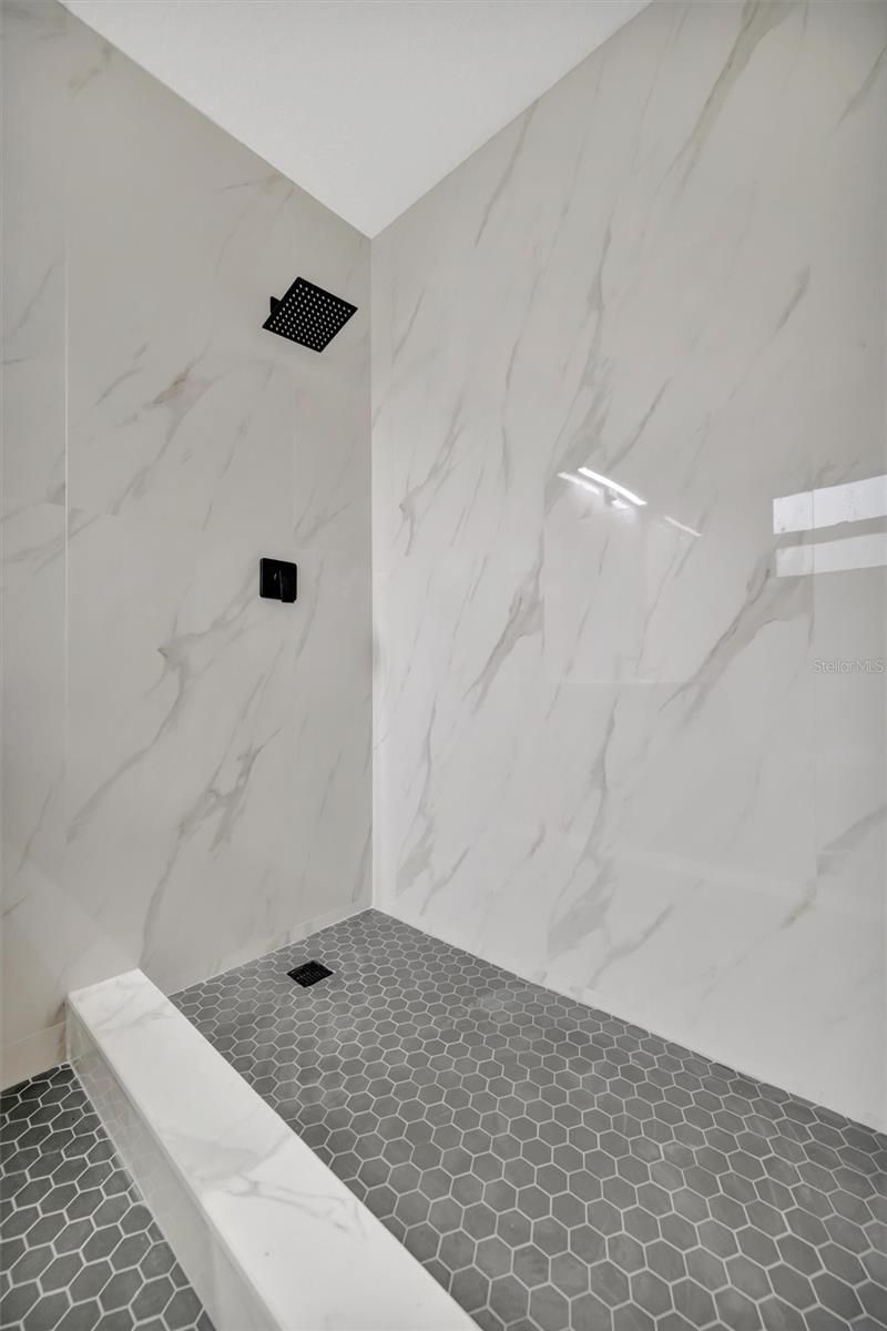 7454 Locust Street Ne, Saint Petersburg, FL 33702 Photo