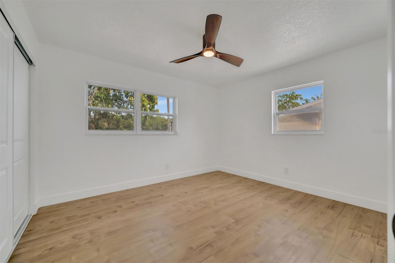 7454 Locust Street Ne, Saint Petersburg, FL 33702 Photo