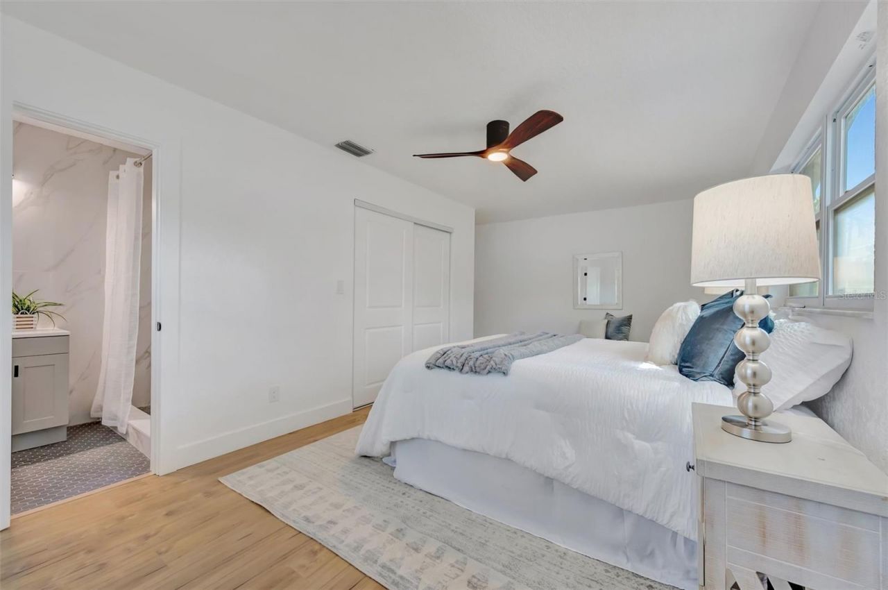 7454 Locust Street Ne, Saint Petersburg, FL 33702 Photo