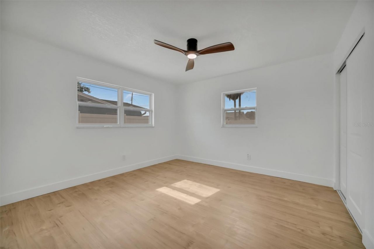 7454 Locust Street Ne, Saint Petersburg, FL 33702 Photo