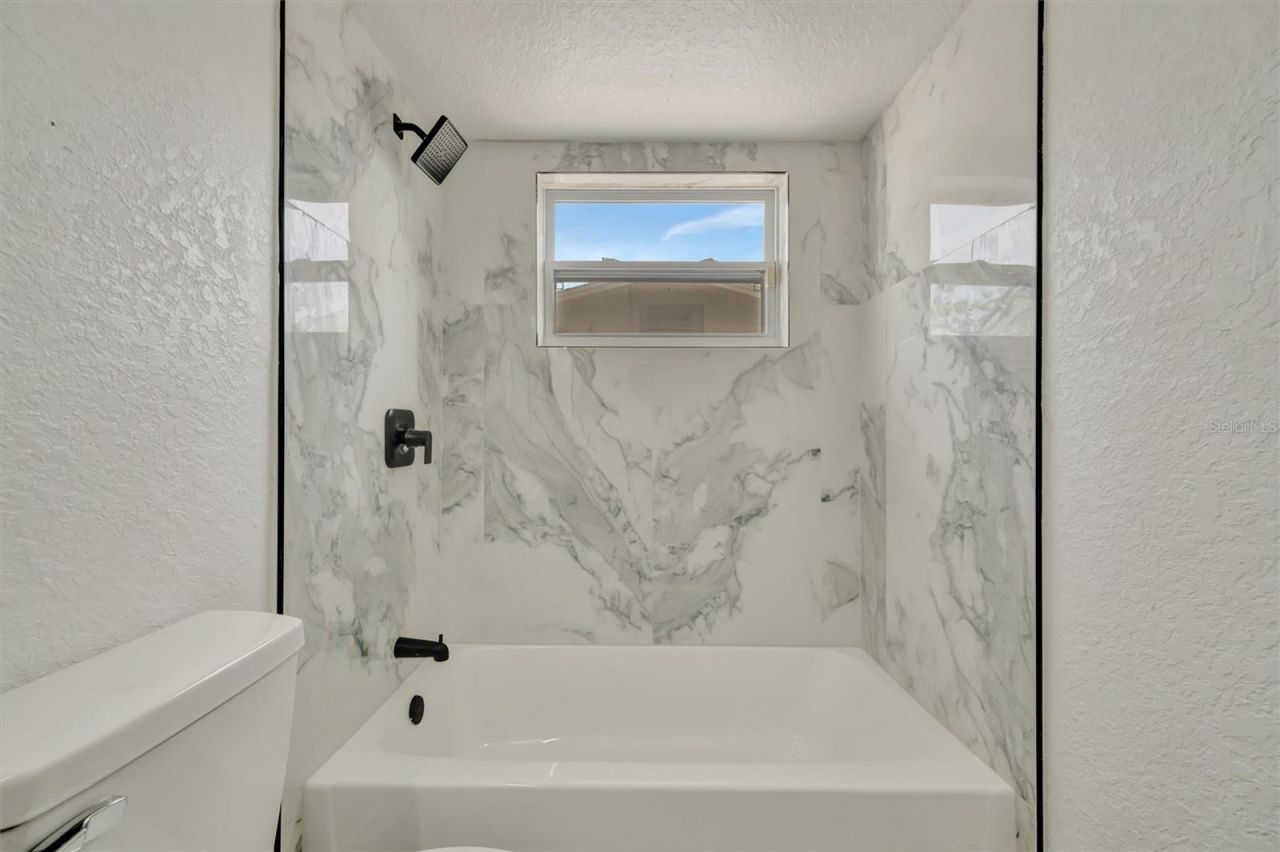 7454 Locust Street Ne, Saint Petersburg, FL 33702 Photo