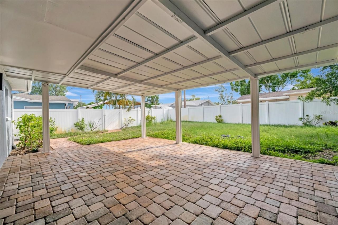 7454 Locust Street Ne, Saint Petersburg, FL 33702 Photo