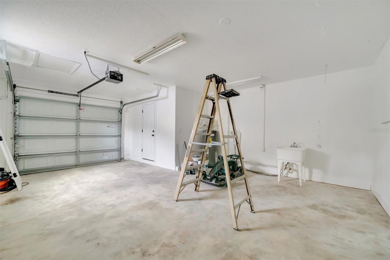7454 Locust Street Ne, Saint Petersburg, FL 33702 Photo