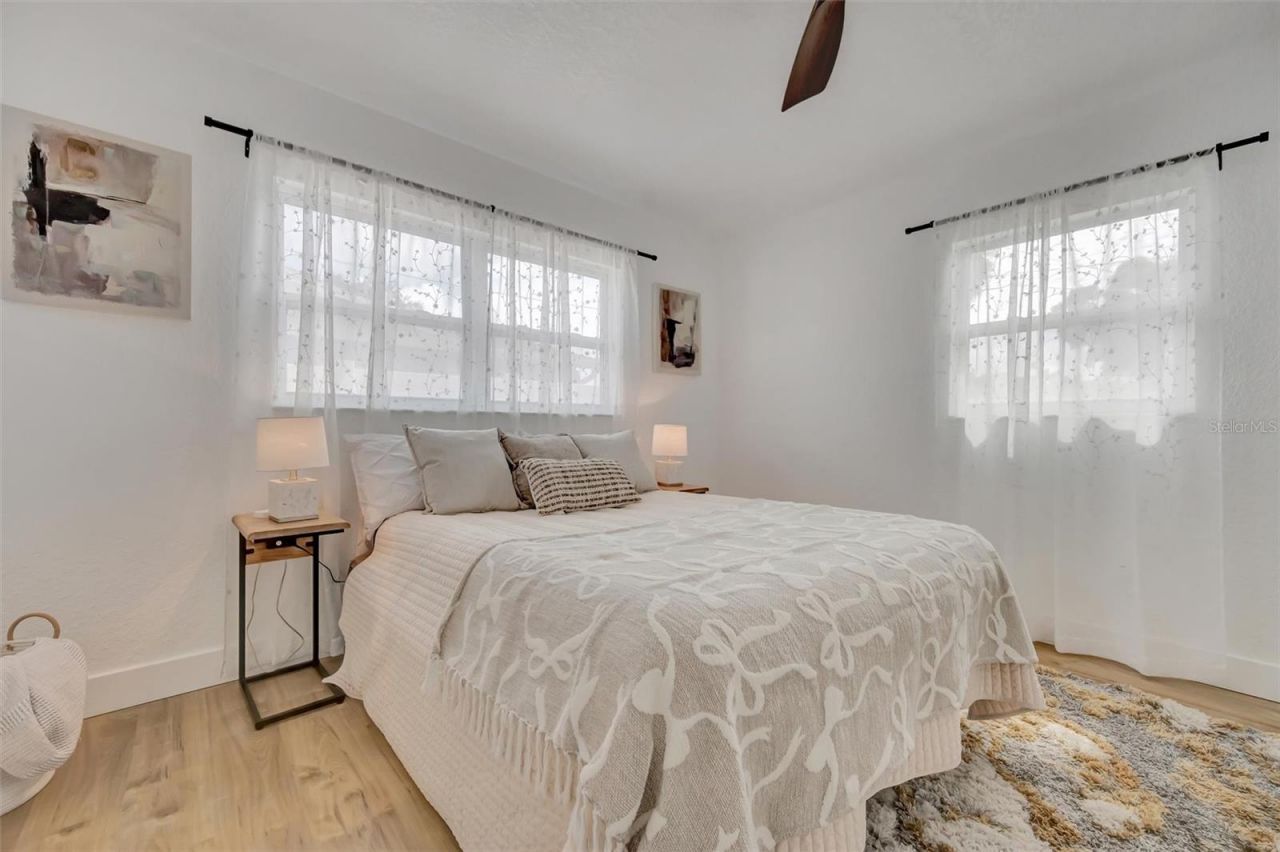 7454 Locust Street Ne, Saint Petersburg, FL 33702 Photo