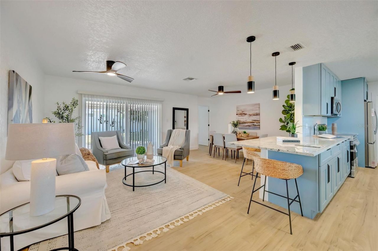 7454 Locust Street Ne, Saint Petersburg, FL 33702 Photo