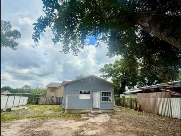 1705 W POWHATAN AVENUE , TAMPA, FL 33603