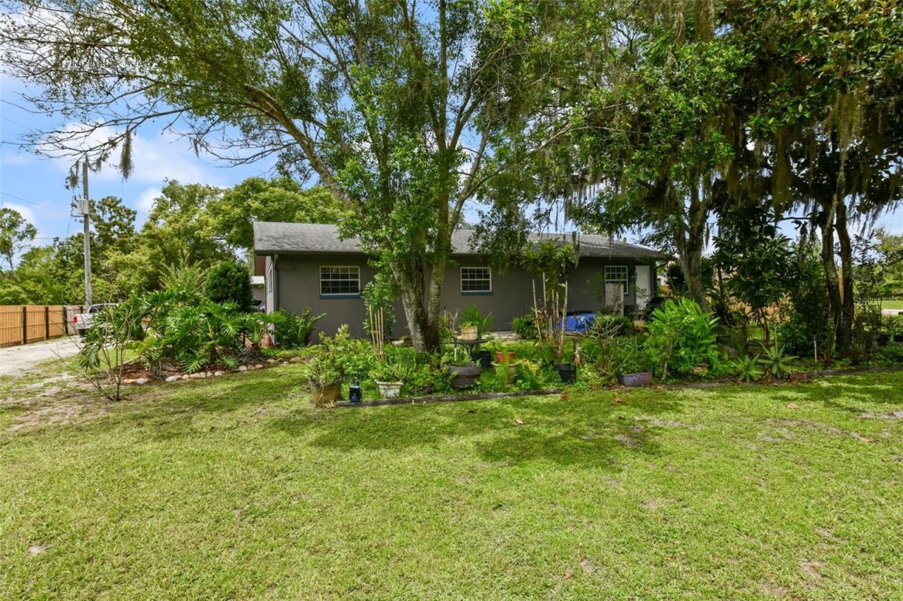 2036 Lake View Avenue , Chuluota, FL 32766 Photo