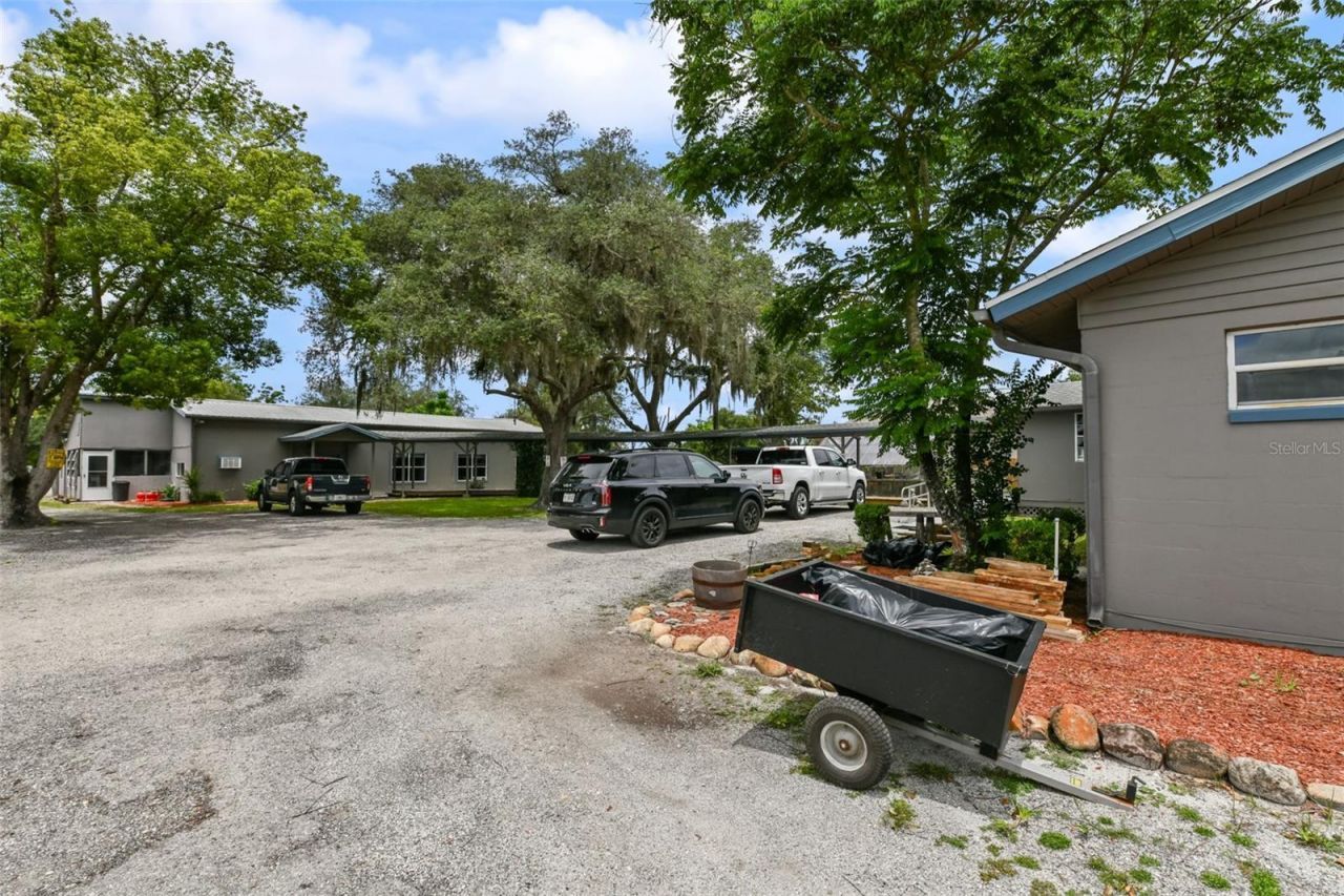 2036 Lake View Avenue , Chuluota, FL 32766 Photo