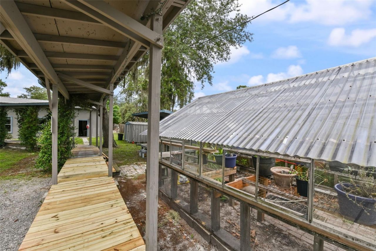 2036 Lake View Avenue , Chuluota, FL 32766 Photo
