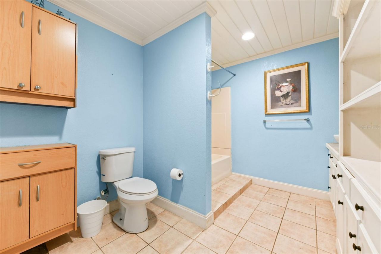 2036 Lake View Avenue , Chuluota, FL 32766 Photo