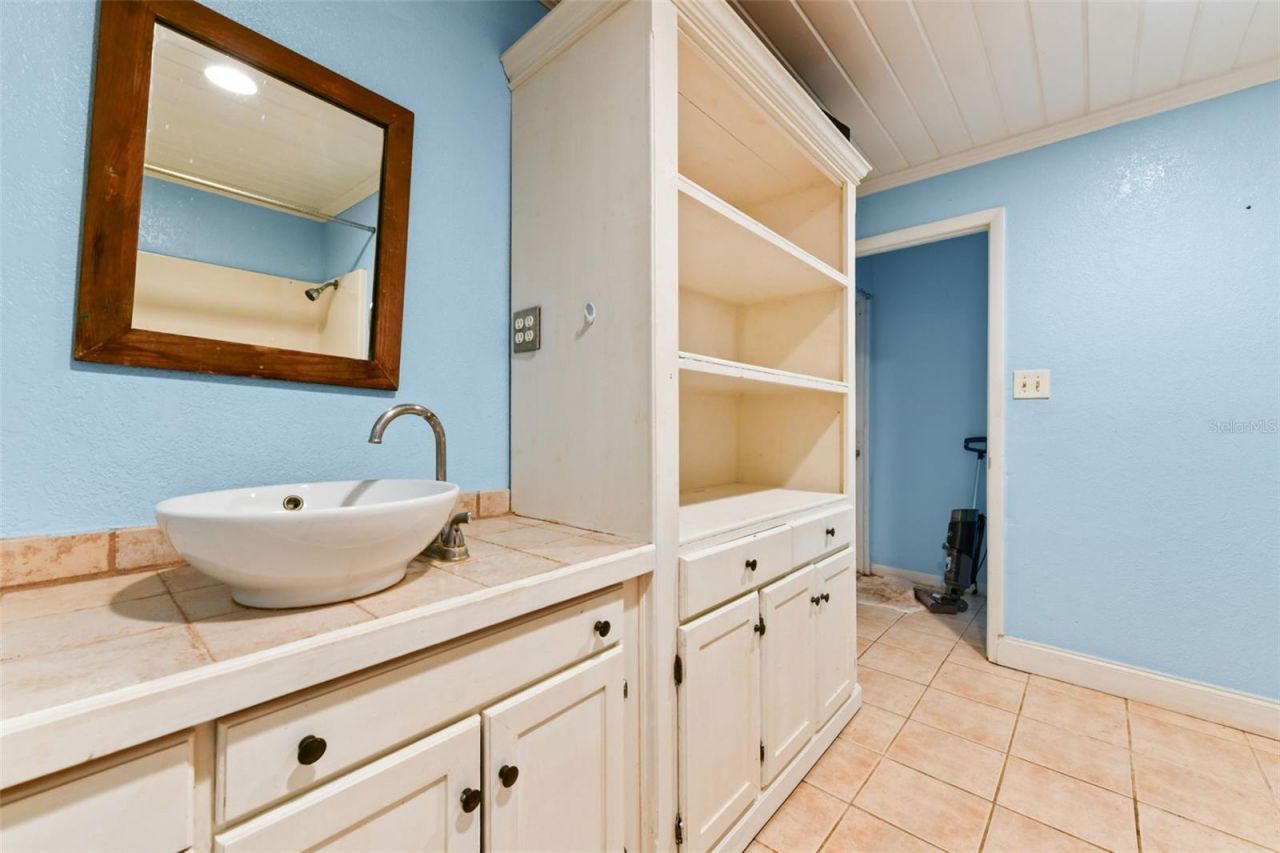 2036 Lake View Avenue , Chuluota, FL 32766 Photo