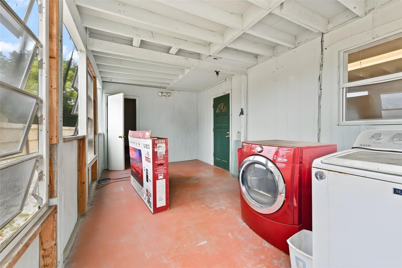 2036 Lake View Avenue , Chuluota, FL 32766 Photo