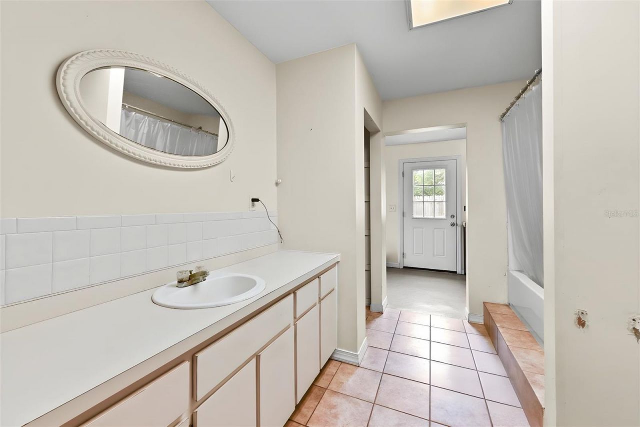 2036 Lake View Avenue , Chuluota, FL 32766 Photo