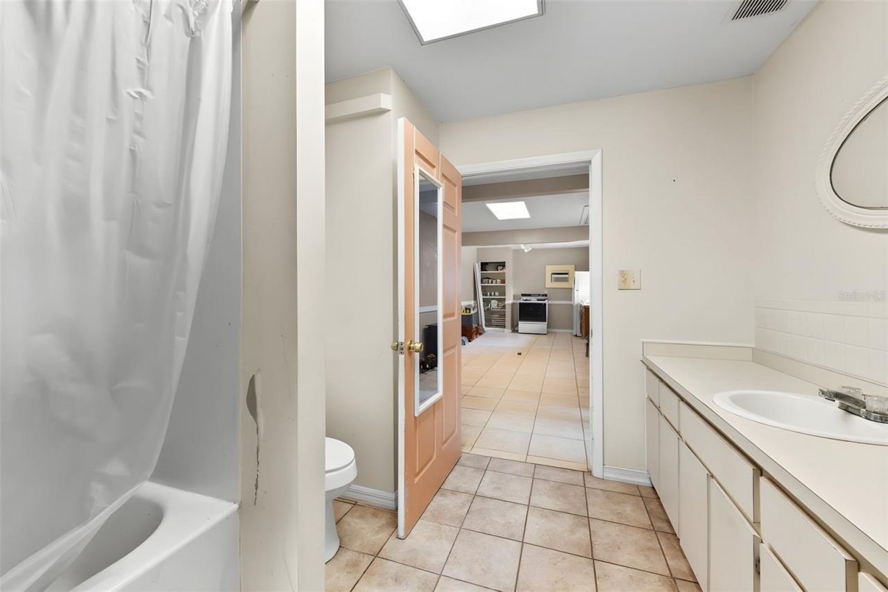 2036 Lake View Avenue , Chuluota, FL 32766 Photo