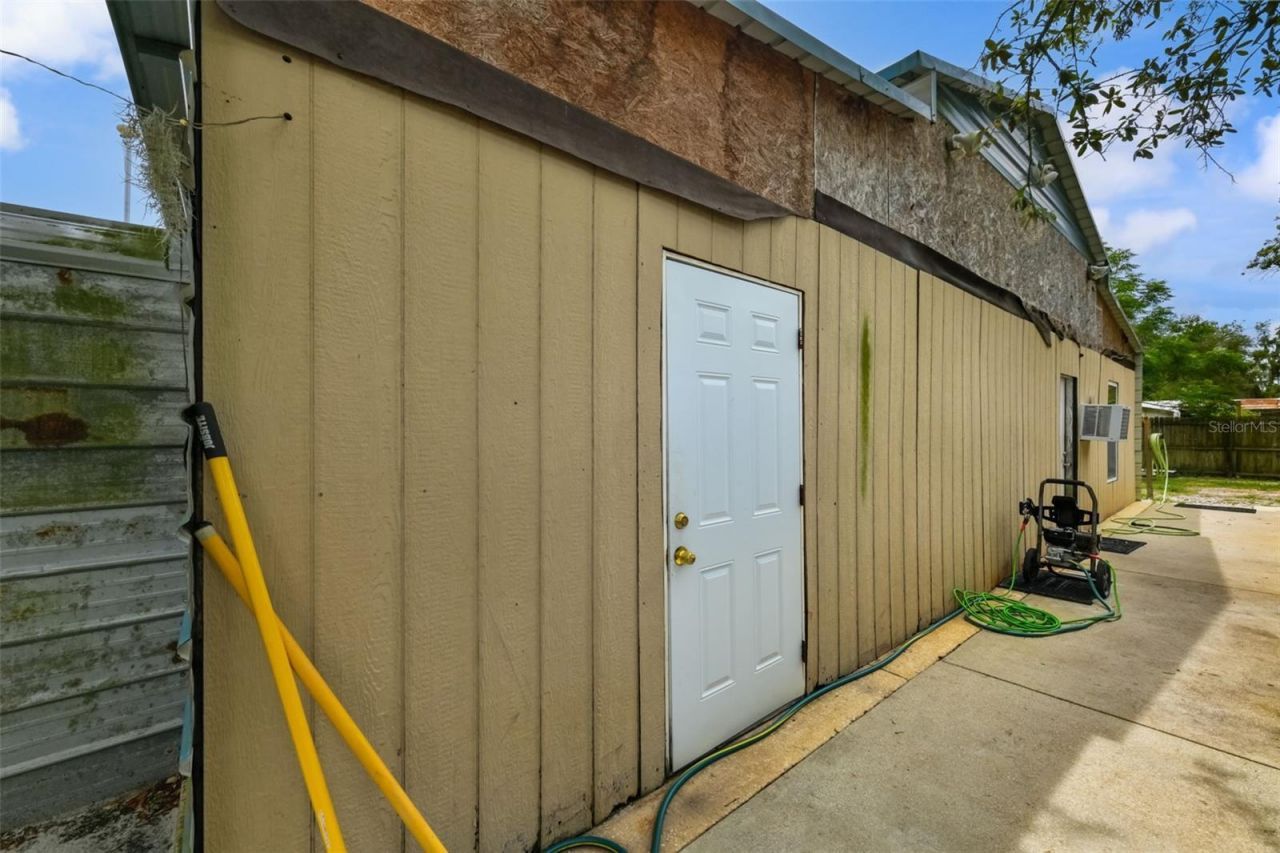 2036 Lake View Avenue , Chuluota, FL 32766 Photo