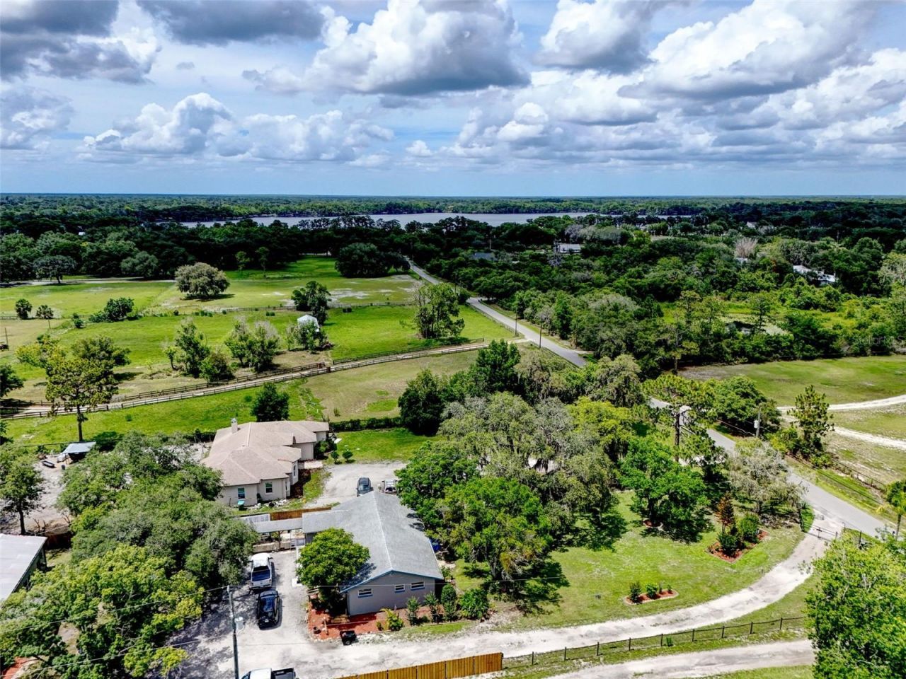 2036 Lake View Avenue , Chuluota, FL 32766 Photo