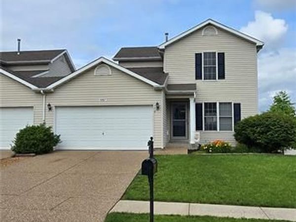 1067 Chesterfield Drive, Wentzville, MO 63385
