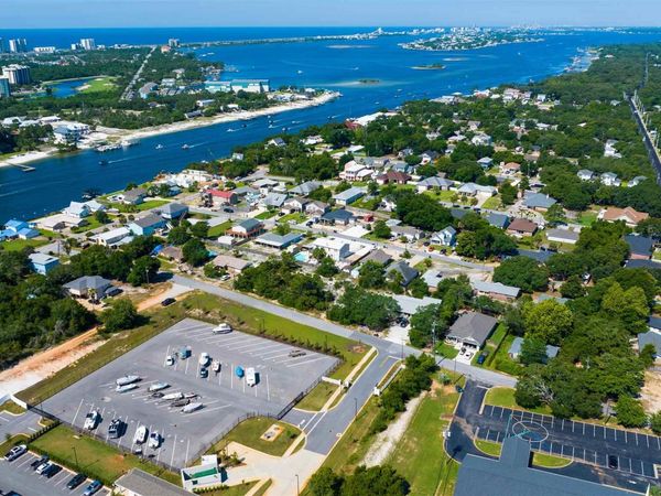5700 Monterey Ave, Pensacola, FL 32507