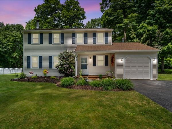 5 Ironwood Drive, Pennellville, NY 13132