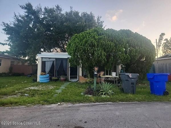 6109 Lincoln Street , Hollywood, FL 33021