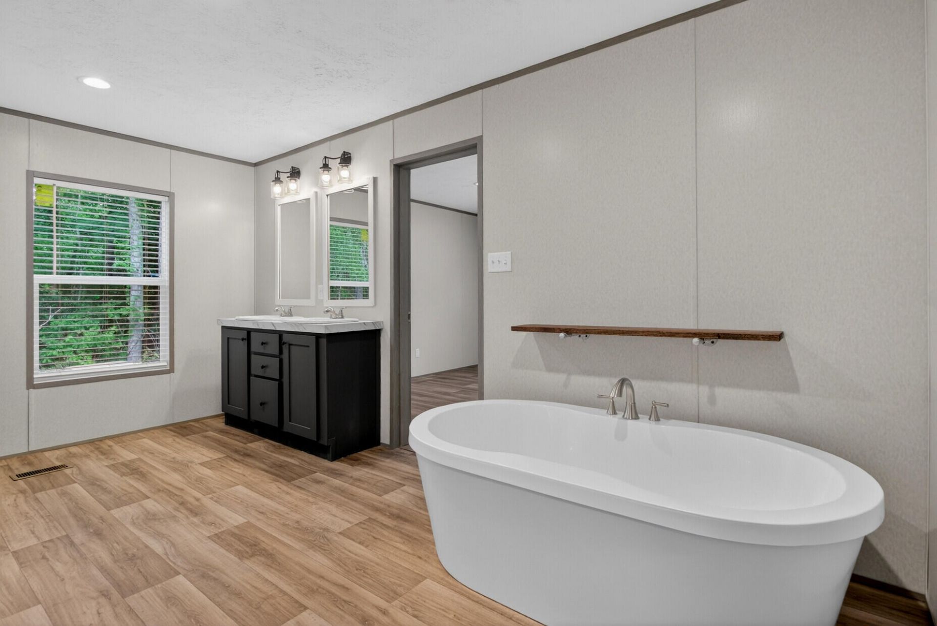 319 Big Country Way Photo 20