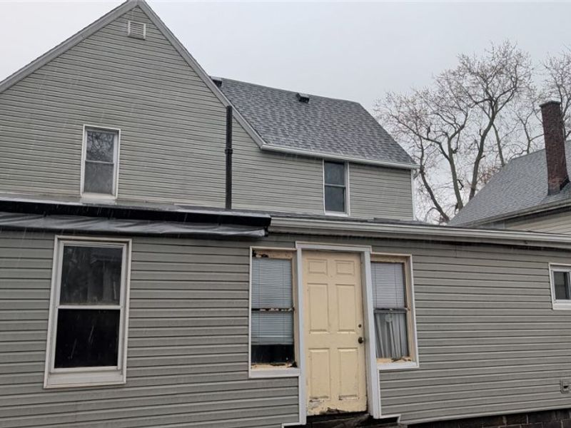 1857 Maple Avenue NE, Canton, OH 44705 Photo 3