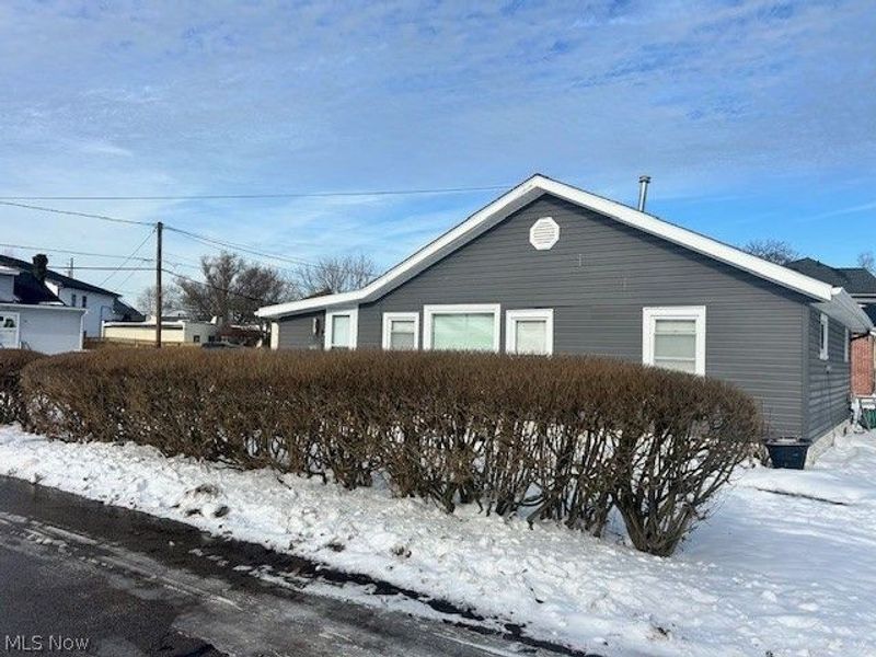 845 Shadowrow Avenue , Willoughby, OH 44094 Photo 6