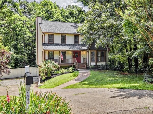 1033 Atherton Lane , Woodstock, GA 30189