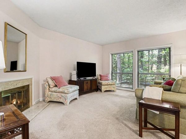 4862 Twin Lakes Trail , Atlanta, GA 30360