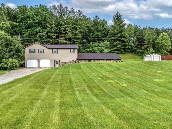 11539 W US Highway 60 , Olive Hill, KY 41164