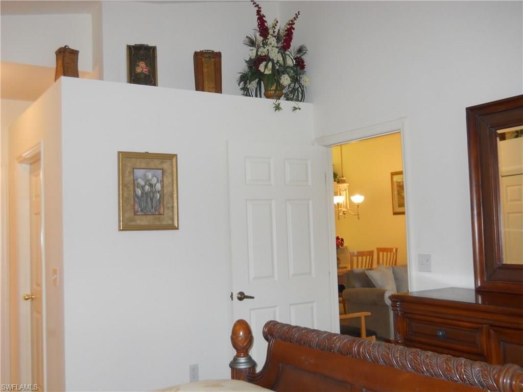 500 Robin Hood Cir , Unit 202, Naples, FL 34104 Photo