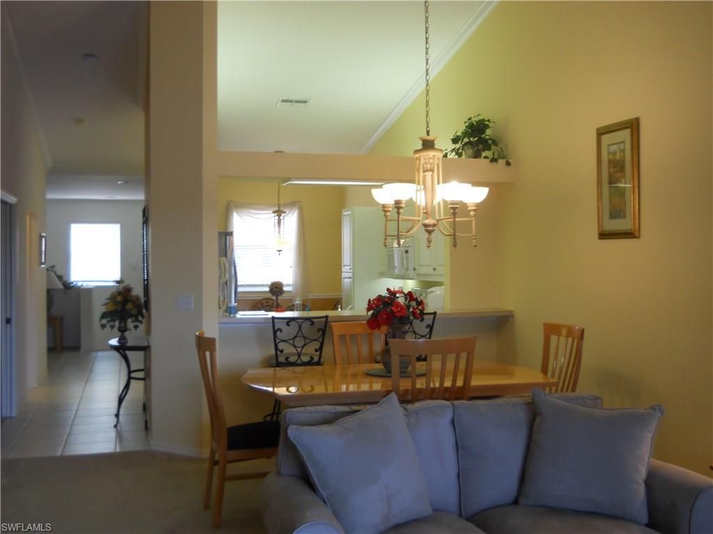 500 Robin Hood Cir , Unit 202, Naples, FL 34104 Photo