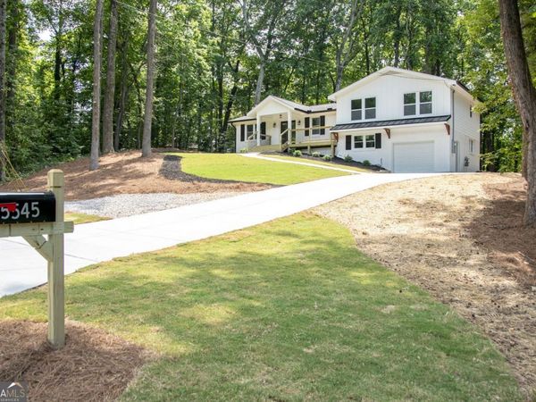 5545 Crestview Drive, Acworth, GA 30102