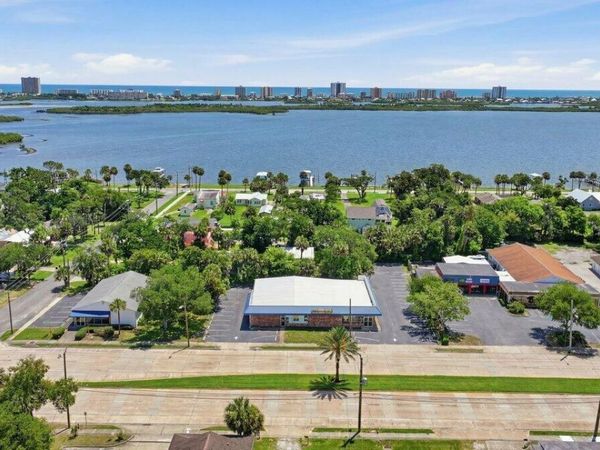4651 S Ridgewood Avenue, Port Orange, FL 32127