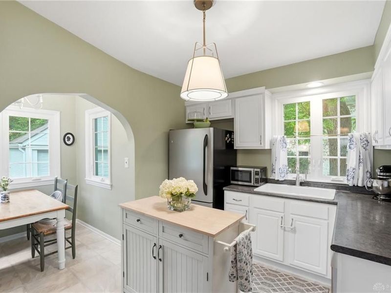 406 East Drive, Oakwood, OH 45419 Photo 9