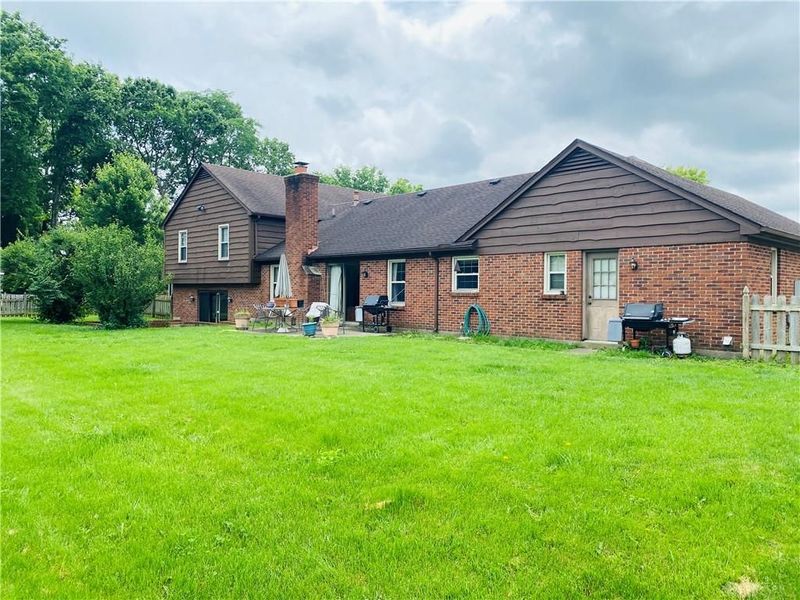 6856 Adamwald Court, Miamisburg, OH 45459 Photo 2