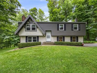 7242 Jackson Hill Road , Newark, NY 14513