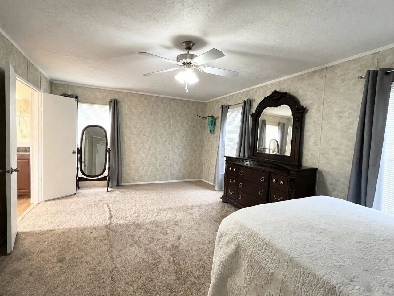 10407 County Line Rd. Photo 18