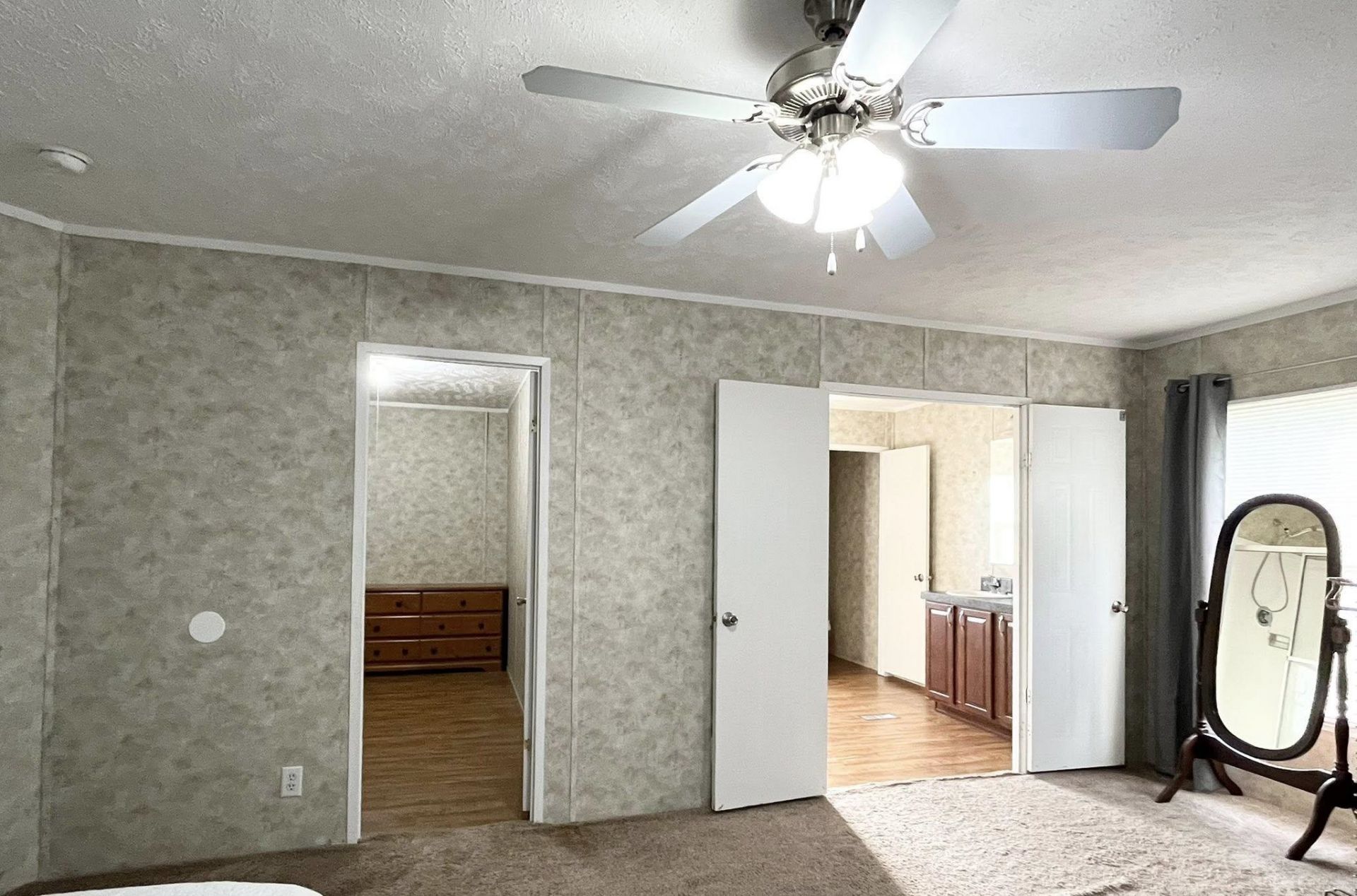 10407 County Line Rd. Photo 19