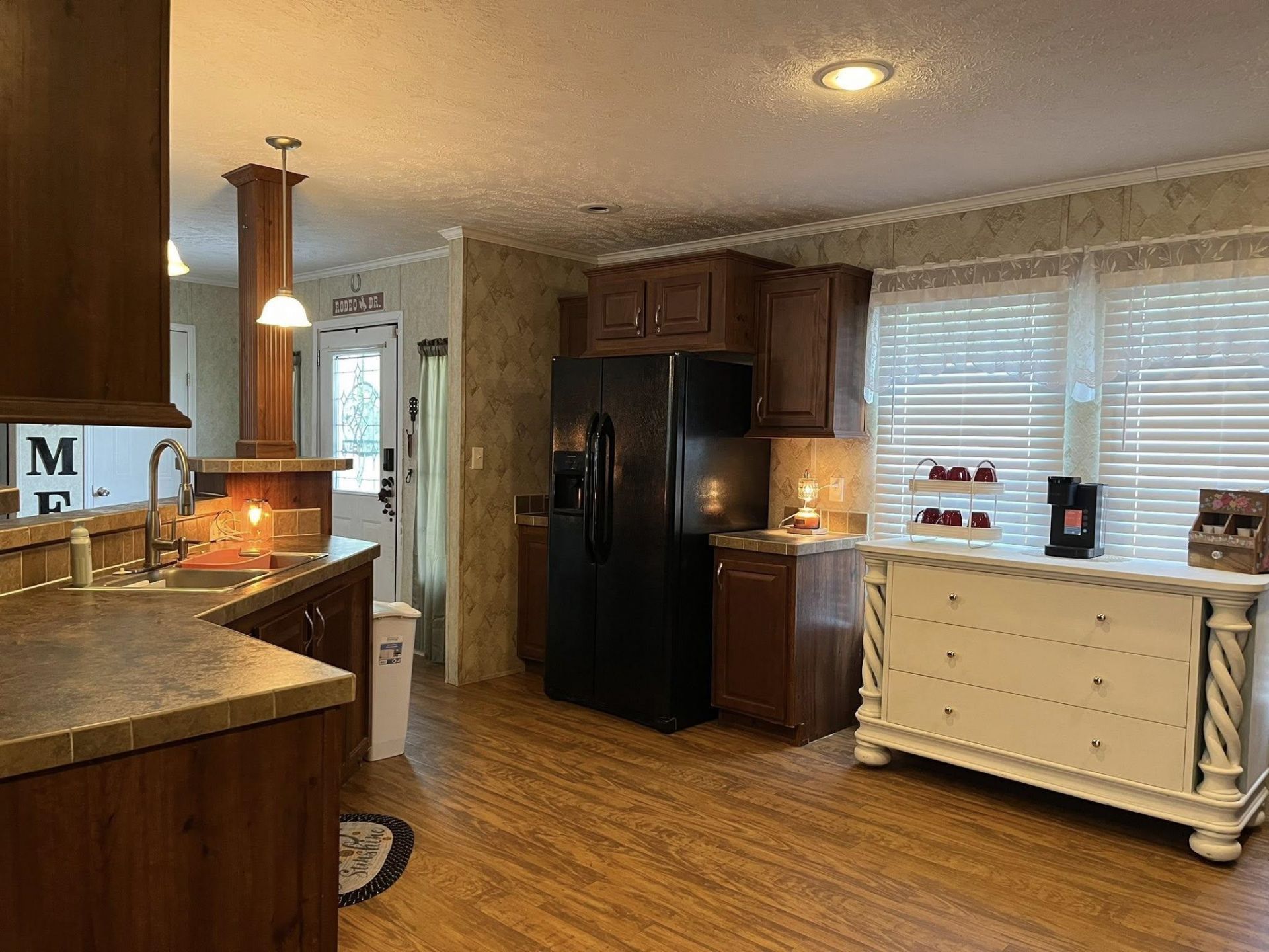 10407 County Line Rd. Photo 7
