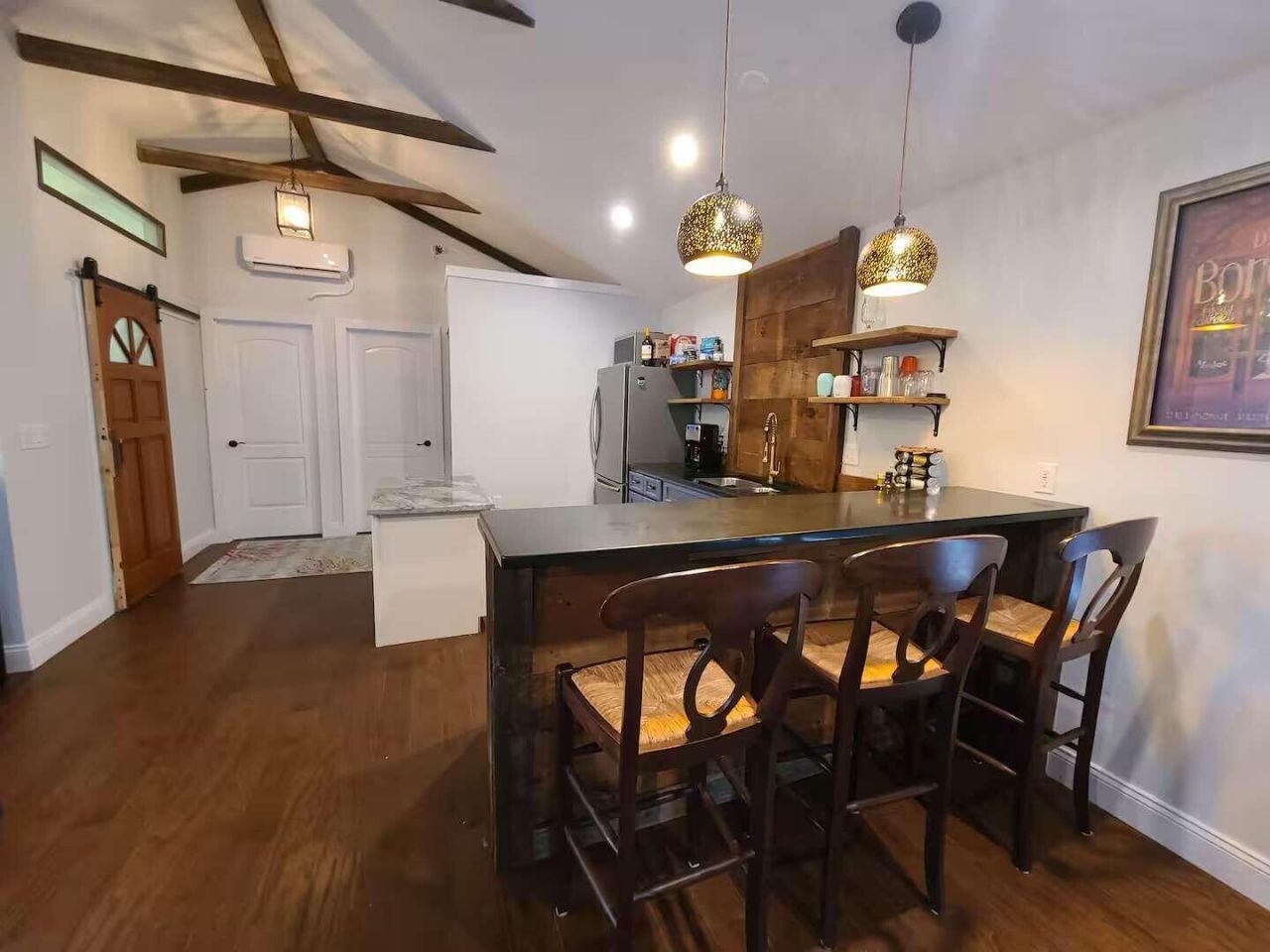 4879 Sam King Road Photo 6