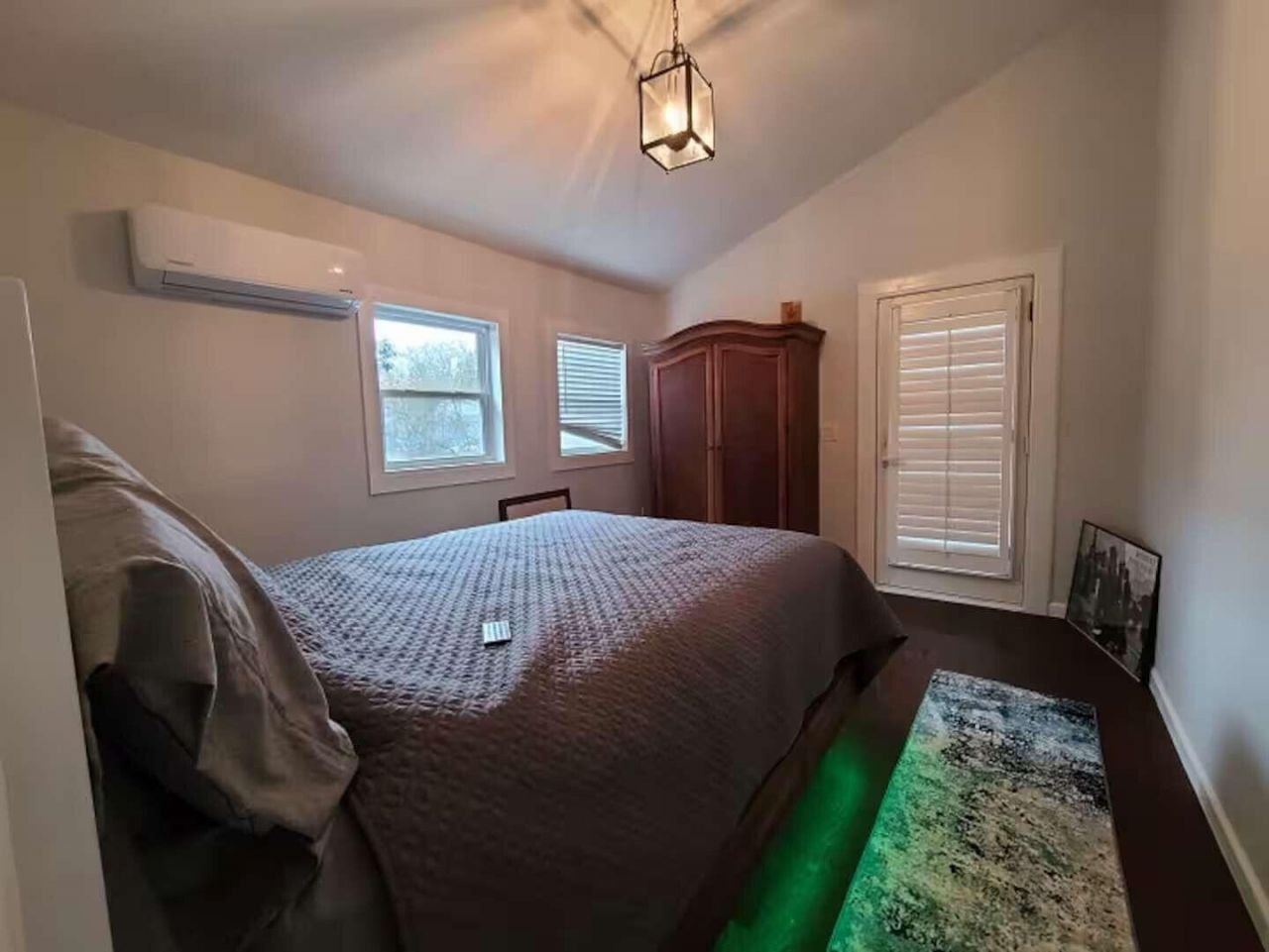 4879 Sam King Road Photo 8