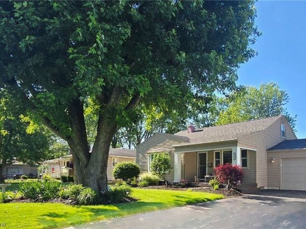 3902 Ayrshire Drive, Youngstown, OH 44511