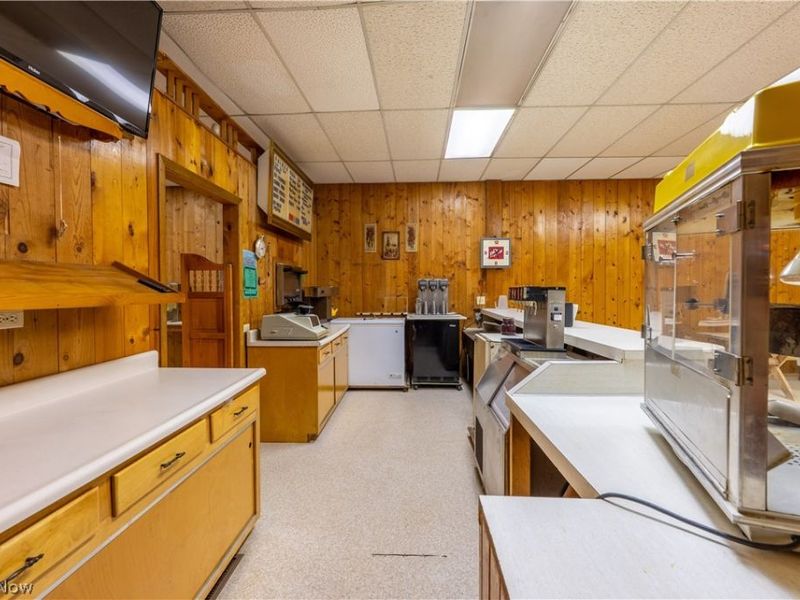 6297 Columbia Road NW, Dover, OH 44622 Photo 7