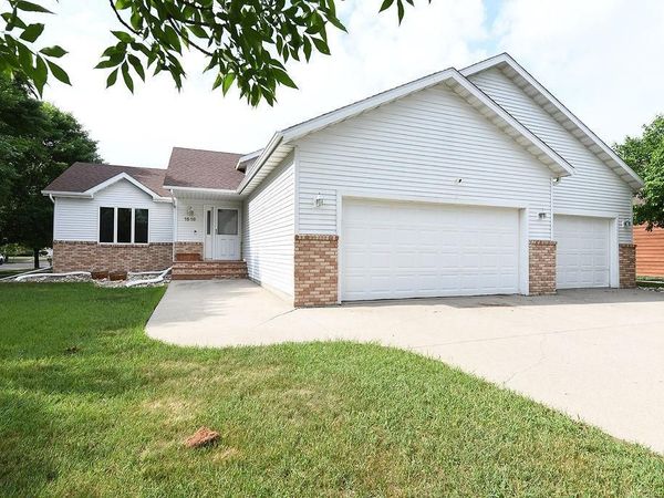 1519 Maple Lane , West Fargo, ND 58078